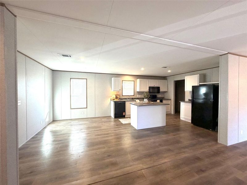 Image 7 of a home in . Image 7 of a home in .