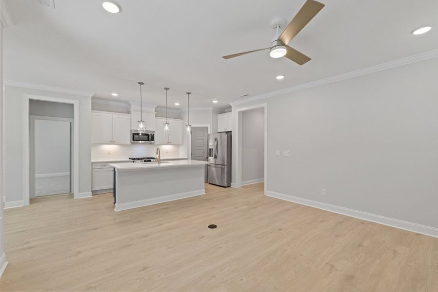 Representative unfurnished interior of a home built from the The Ellery by RobuckHomes in Baylee Ridge, Selma (Image 103).