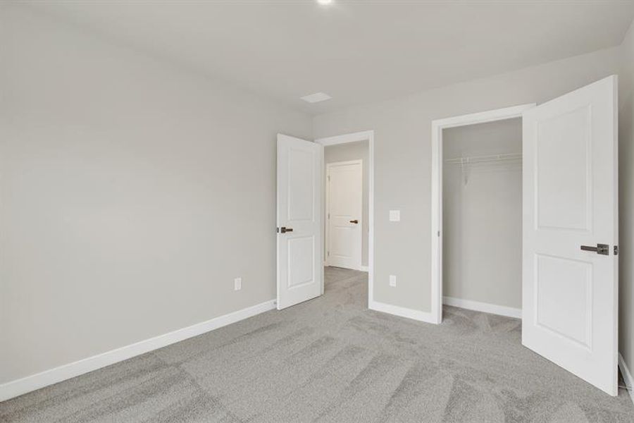 Spacious, unfurnished interior of a new home in Cobblestone at East Argent, Hardeeville (Image 23).