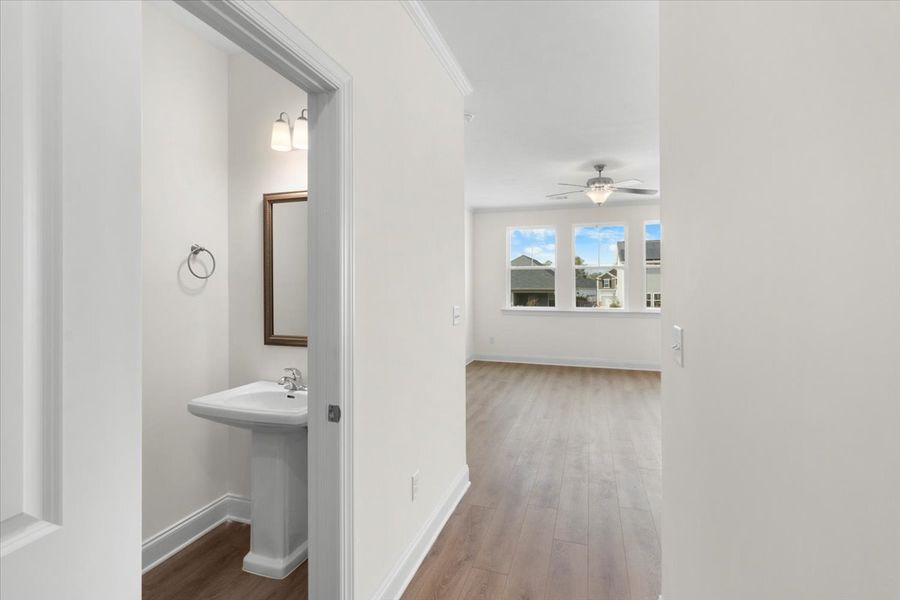 Spacious, unfurnished interior of a new home in Windsor, North Augusta (Image 12).