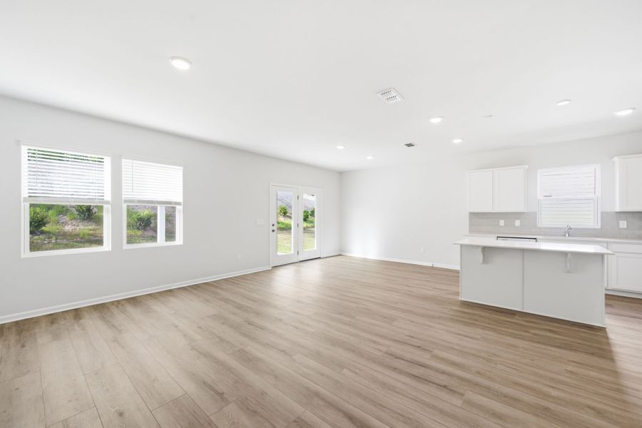 Spacious, unfurnished interior of a new home in Grand Arbor, Blythewood (Image 33).