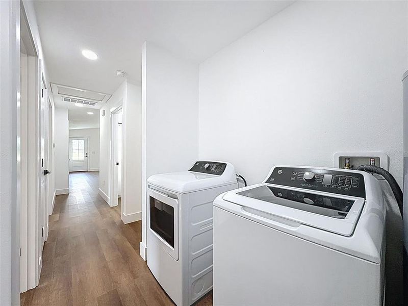 Close-up of interior finishes inside a home in , Weeki Wachee (Image 18).