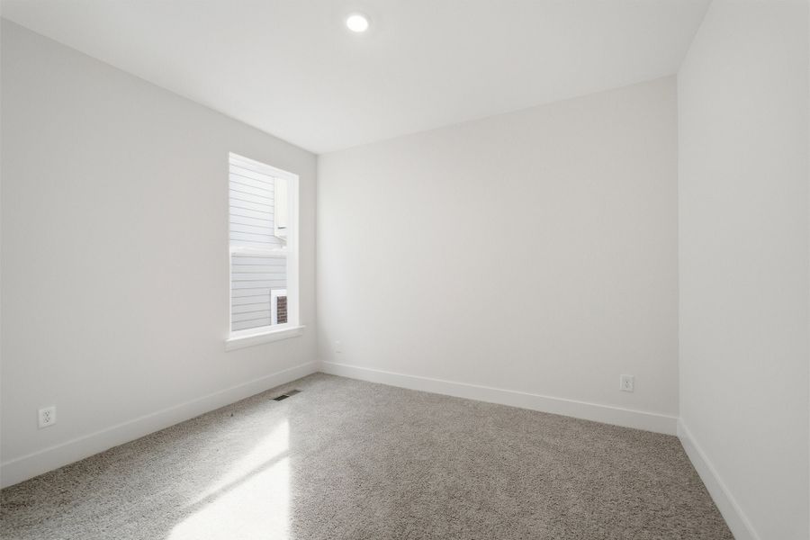 Spacious, unfurnished interior of a new home in McCain's Station, Gallatin (Image 25). Spacious, unfurnished interior of a new home in McCain's Station, Gallatin (Image 25).
