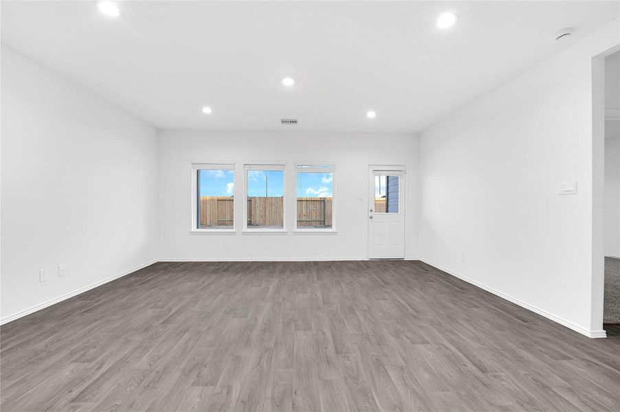 *Images and 3D tour are for illustration only and options may vary from home as built. *Images and 3D tour are for illustration only and options may vary from home as built.