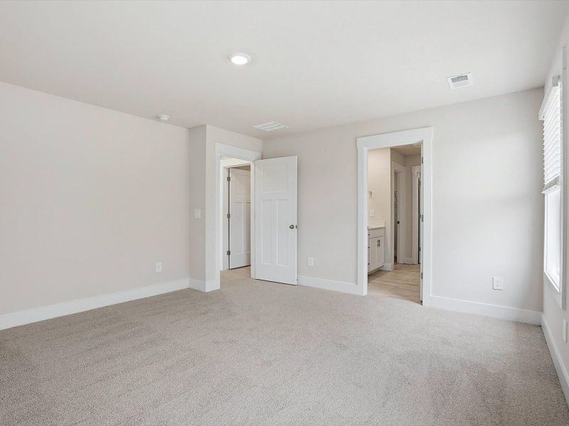Spacious, unfurnished interior of a new home in Crossing at Abner Creek, Greer (Image 17). Spacious, unfurnished interior of a new home in Crossing at Abner Creek, Greer (Image 17).