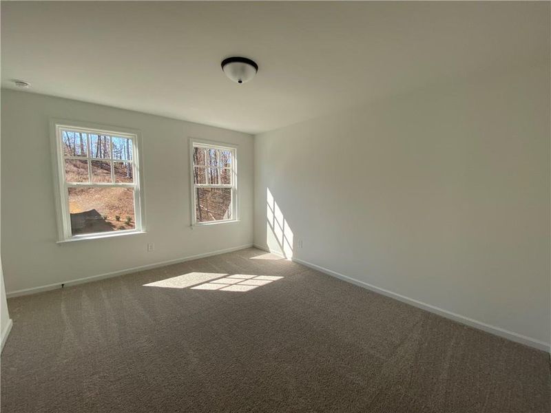 Spacious, unfurnished interior of a new home in Creekside, Dawsonville (Image 24).