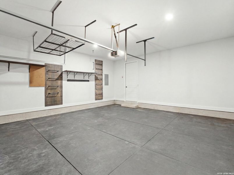 Spacious, unfurnished interior of a new home in Corley Farms, Boerne (Image 22). Spacious, unfurnished interior of a new home in Corley Farms, Boerne (Image 22).