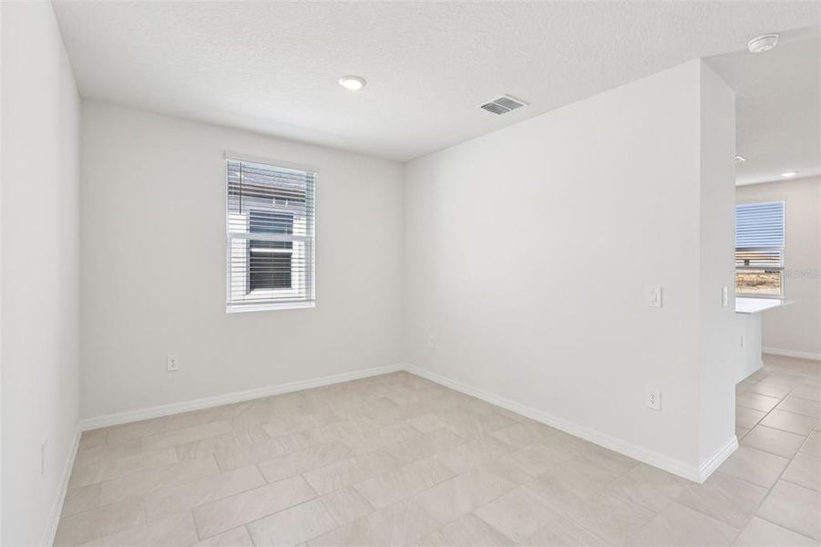 Spacious, unfurnished interior of a new home in , Davenport (Image 17).