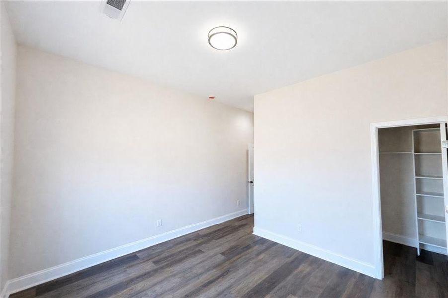 Spacious, unfurnished interior of a new home in , Griffin (Image 15).
