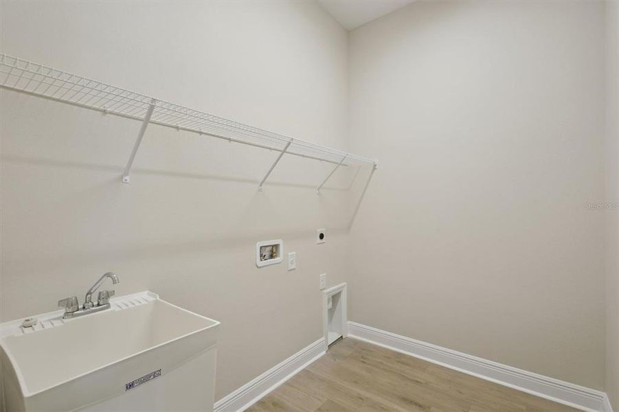 Furnished interior view inside a new home in Two Rivers, Zephyrhills (Image 6).