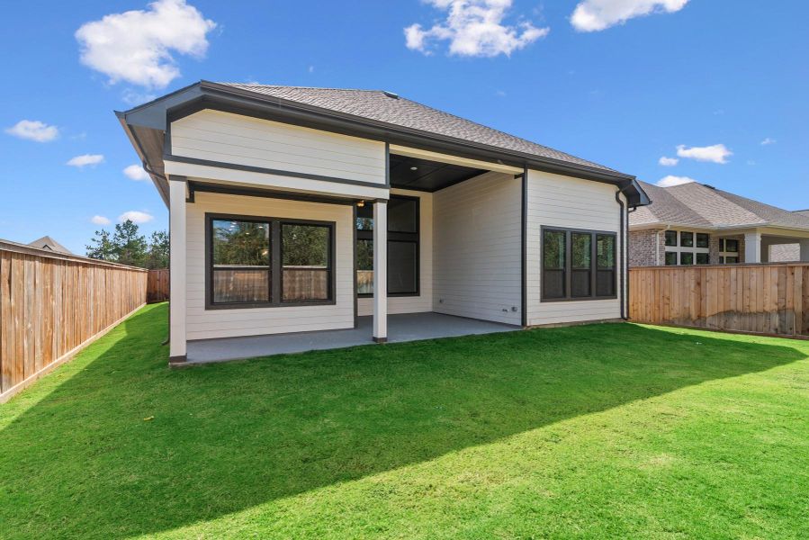 Welcome to The Primrose by David Weekley Homes. Move-In-Ready Now!