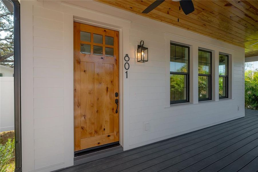 Exterior details and patio area of a home in , Tampa (Image 42).