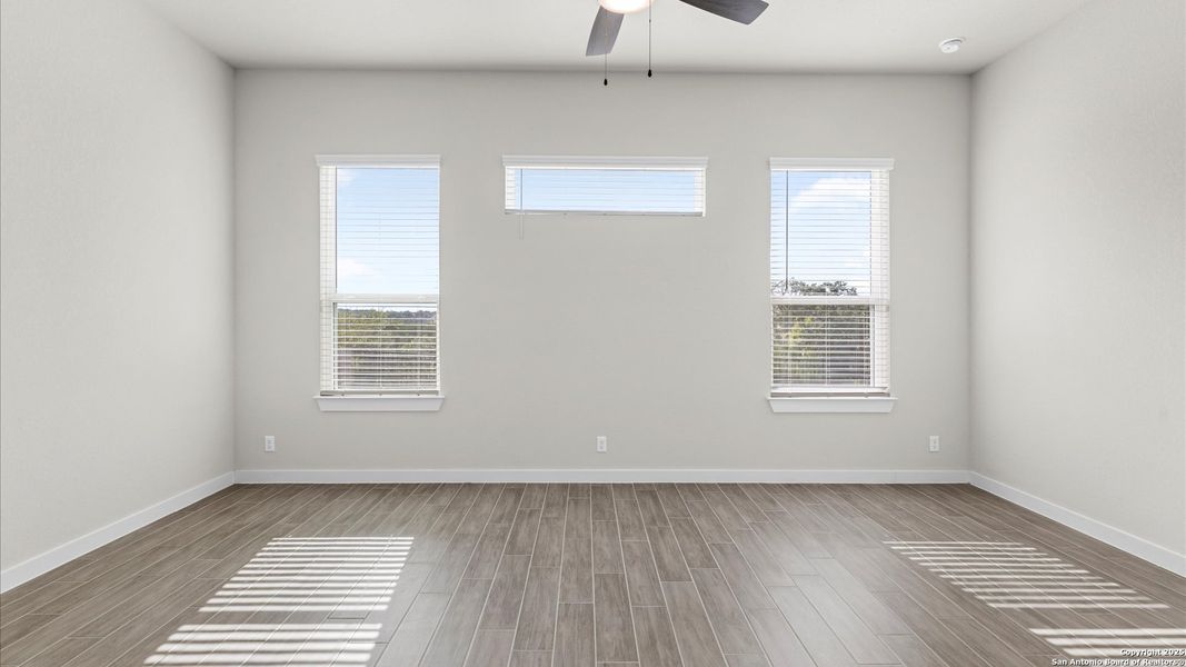 Spacious, unfurnished interior of a new home in Meyer Ranch, New Braunfels (Image 18). Spacious, unfurnished interior of a new home in Meyer Ranch, New Braunfels (Image 18).