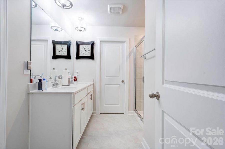 Furnished interior view inside a new home in , Shelby (Image 11).