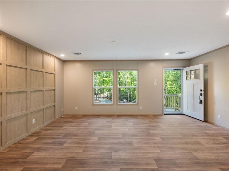 Spacious, unfurnished interior of a new home in , Gainesville (Image 39).