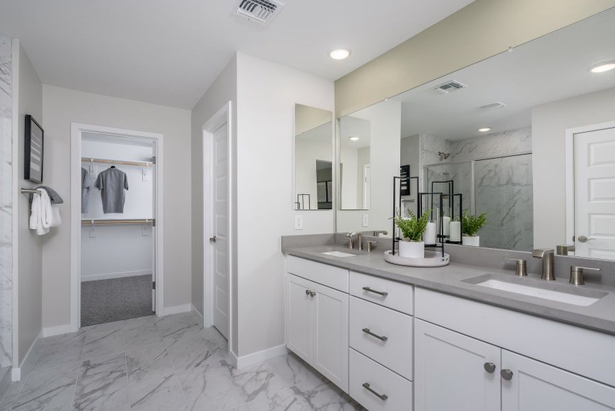 Primary Bathroom | Quattro | Solvida at Estrella | New Homes in Goodyear, AZ | Landsea Homes