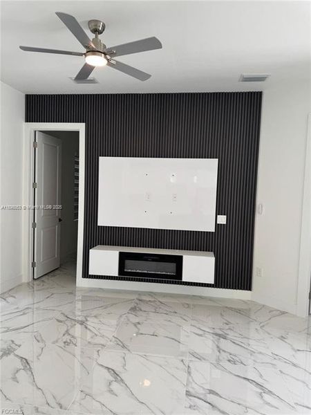 Image 38 of a home in .