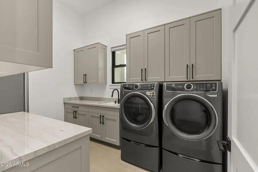 49-web-or-mls-4305-e-virgo-pl 49-web-or-mls-4305-e-virgo-pl