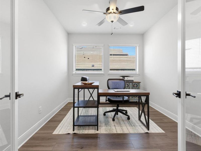 Furnished interior view inside a new home in South Pointe Village Series, Mansfield (Image 26). Furnished interior view inside a new home in South Pointe Village Series, Mansfield (Image 26).