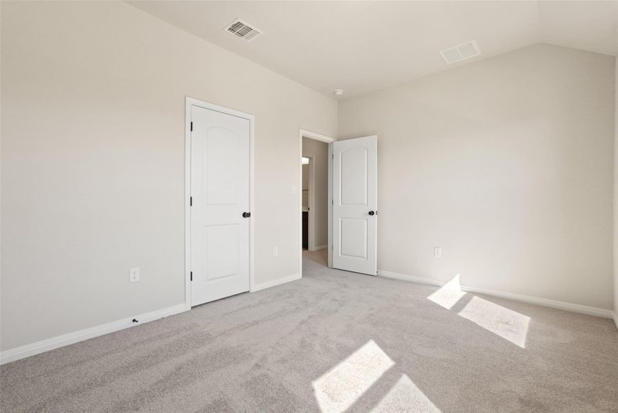 Representative images and renderings are for illustrative purposes. Actual structural options and design finished of home may vary.