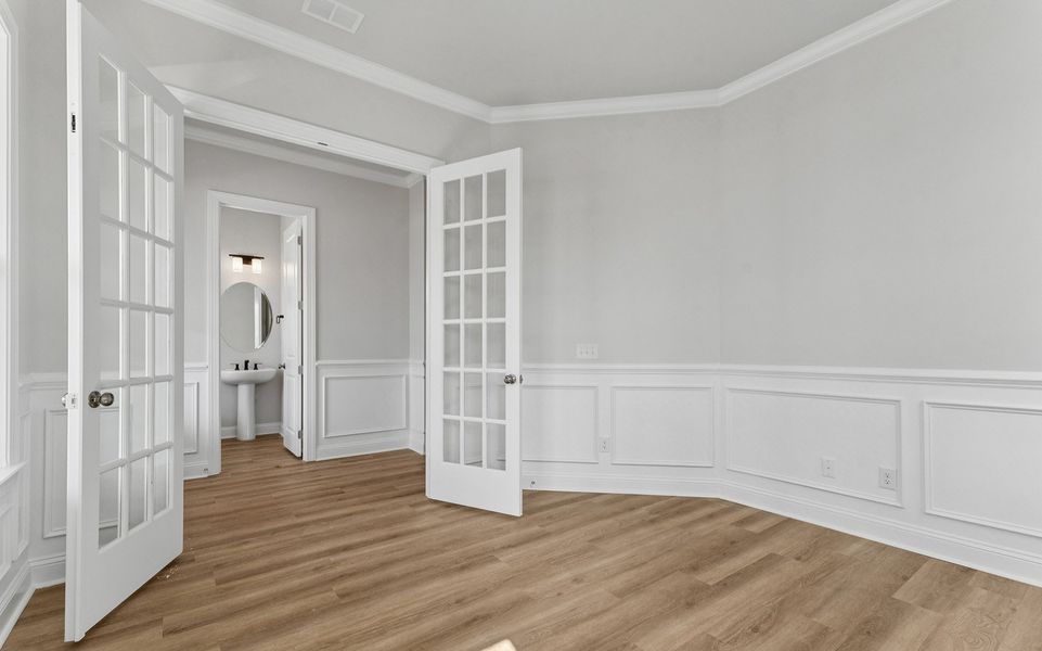 Spacious, unfurnished interior of a new home in Nexton, Summerville (Image 16).