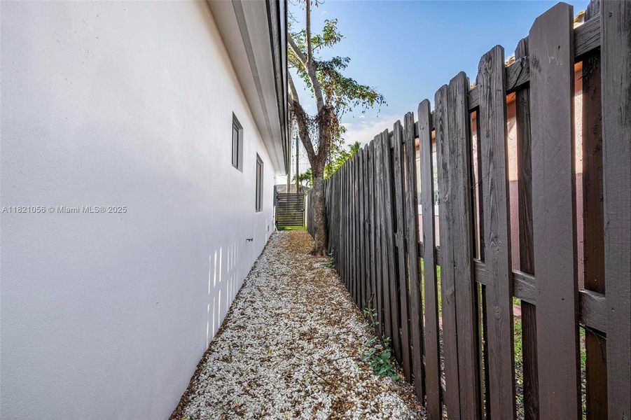 Image 28 of a home in .