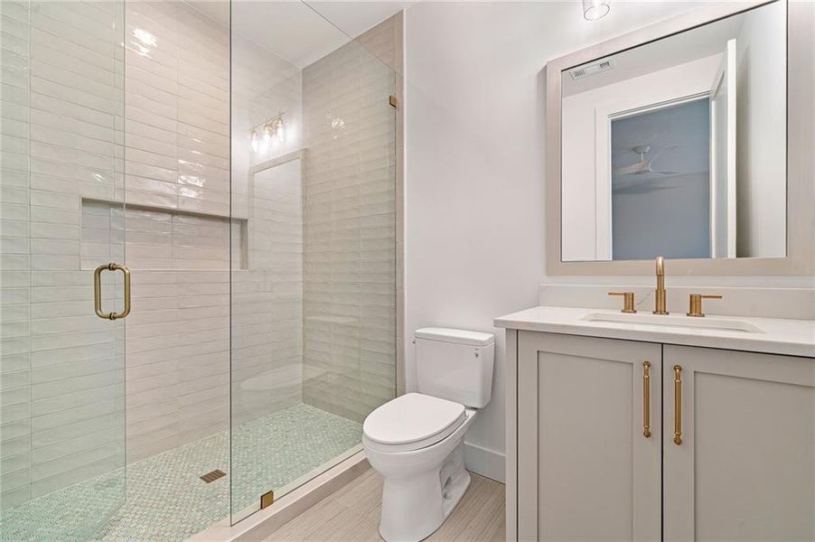 Furnished interior view inside a new home in , Alpharetta (Image 6).