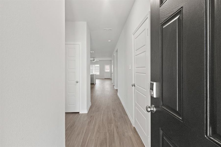 Spacious, unfurnished interior of a new home in Retreat at Fossil Creek, Fort Worth (Image 9).