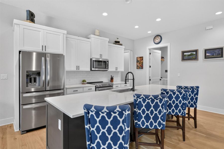 With large island for entertaining. Refrigerator conveys. With large island for entertaining. Refrigerator conveys.