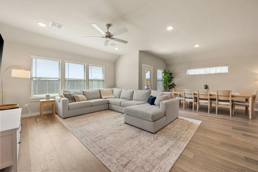 Furnished interior view inside a new home in Cibolo Hills, Fort Worth (Image 10).
