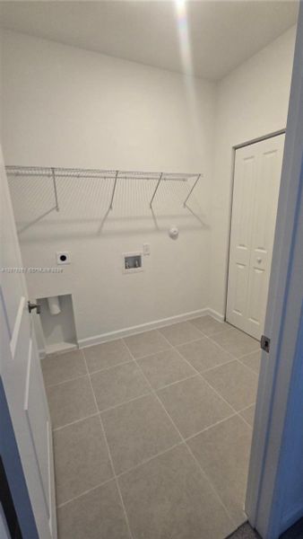 Spacious, unfurnished interior of a new home in , Homestead (Image 18).
