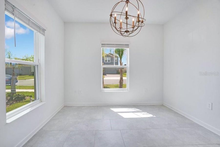 Spacious, unfurnished interior of a new home in Wellness Ridge, Clermont (Image 27).