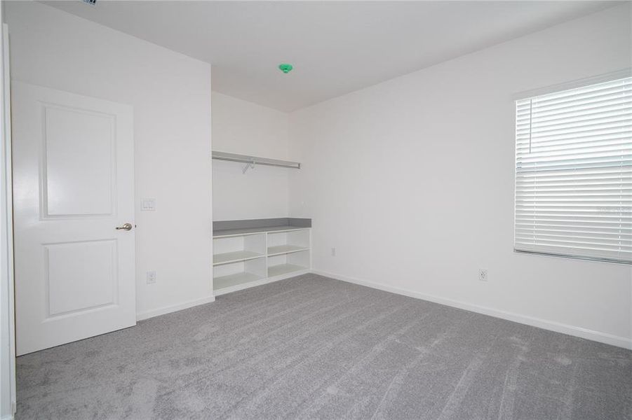 Spacious, unfurnished interior of a new home in , Orlando (Image 53).