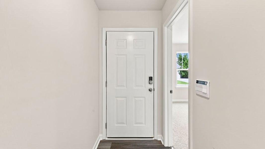 Spacious, unfurnished interior of a new home in Tyger Pines, Moore (Image 12).