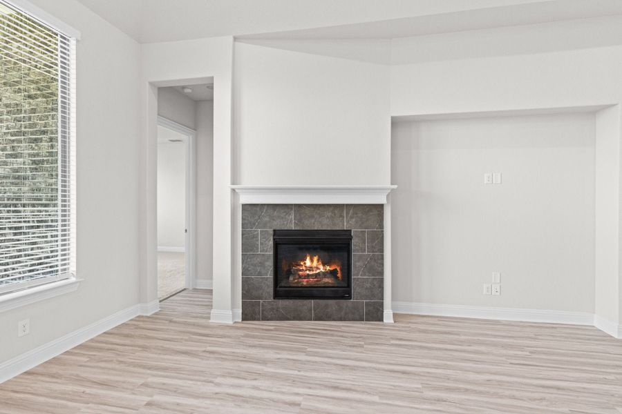 4br New Home in Waxahachie, TX.  - Slide 17