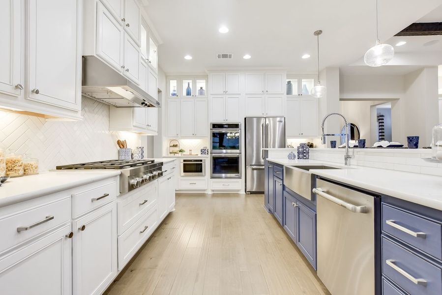Representative furnished interior of a home built from the Catalina by Giddens Homes in Clearwater Ranch, Liberty Hill (Image 92).