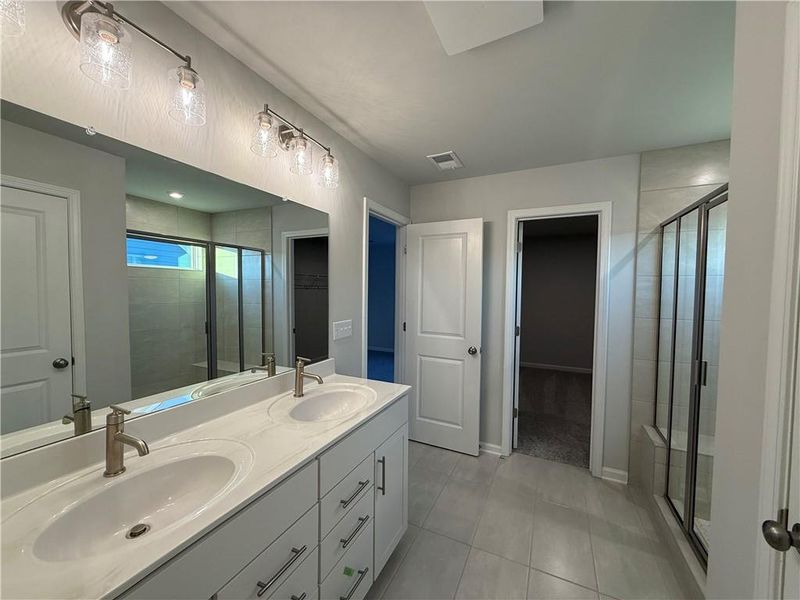 Furnished interior view inside a new home in Berkeley Mill, Cumming (Image 9).