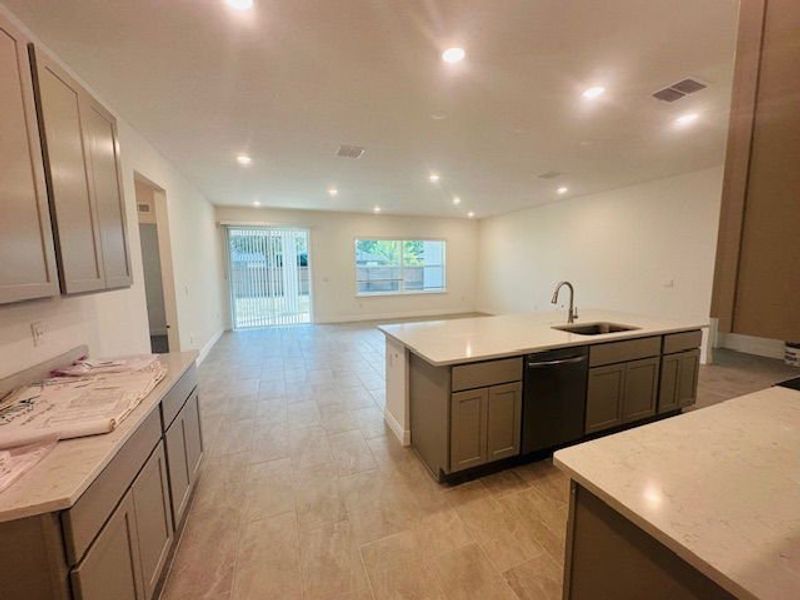 Furnished interior view inside a new home in Port St. Lucie, Port St. Lucie (Image 5).