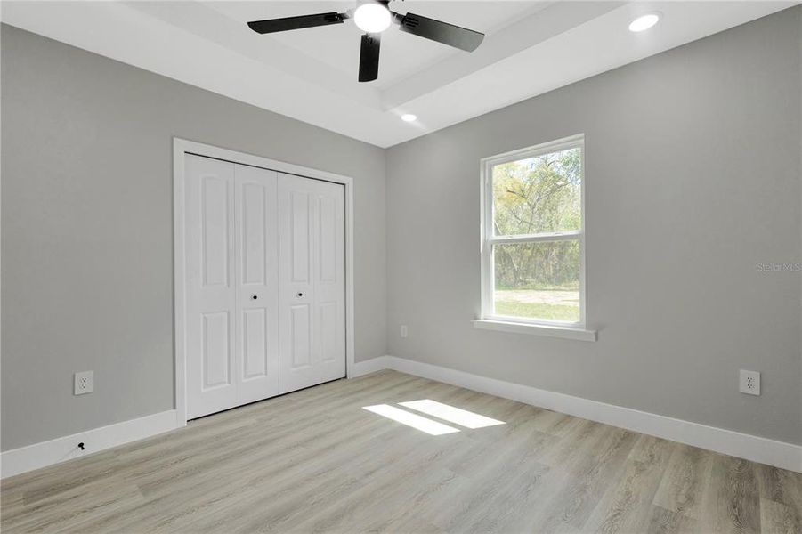 Spacious, unfurnished interior of a new home in , Belleview (Image 24).