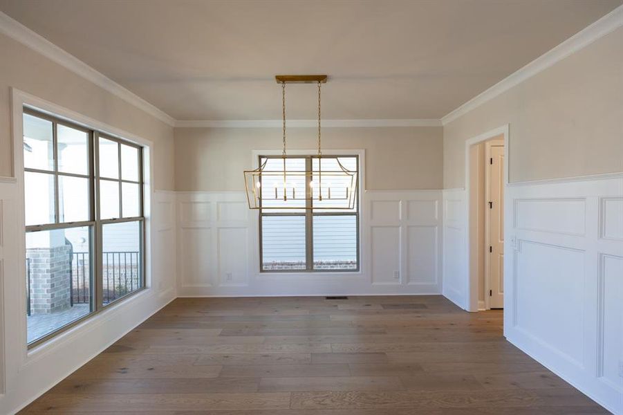 Spacious, unfurnished interior of a new home in Bellmoore Park, Johns Creek (Image 37).