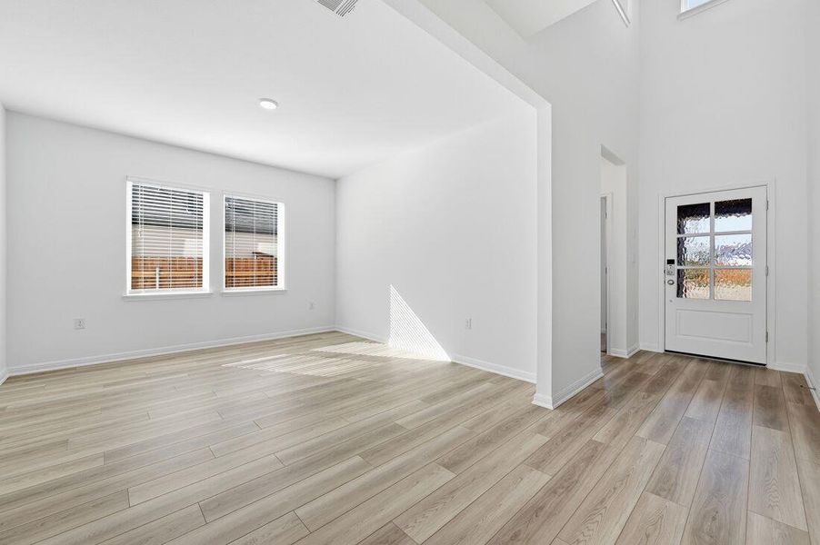 212 Crumpton Way ~ Ready Now 212 Crumpton Way ~ Ready Now