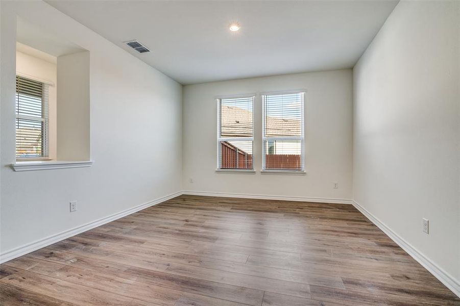 Spacious, unfurnished interior of a new home in Heartland, Crandall (Image 14).