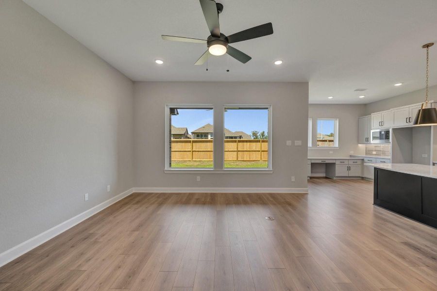 Spacious, unfurnished interior of a new home in Grand Central Park - Ascent Collection, Conroe (Image 25). Spacious, unfurnished interior of a new home in Grand Central Park - Ascent Collection, Conroe (Image 25).