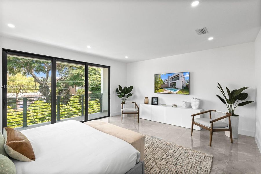 Furnished interior view inside a new home in , Fort Lauderdale (Image 51).