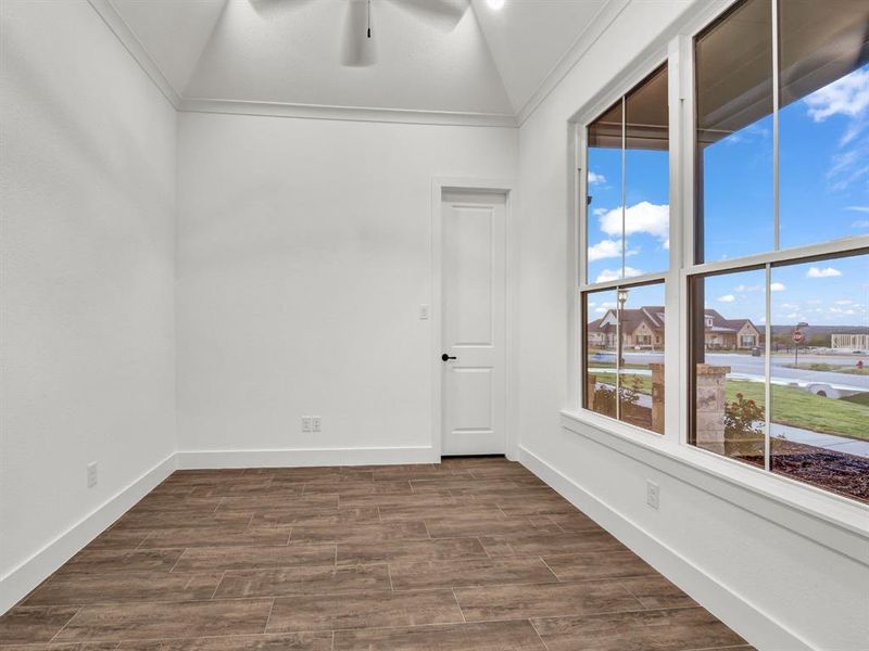 Spacious, unfurnished interior of a new home in , Weatherford (Image 25).