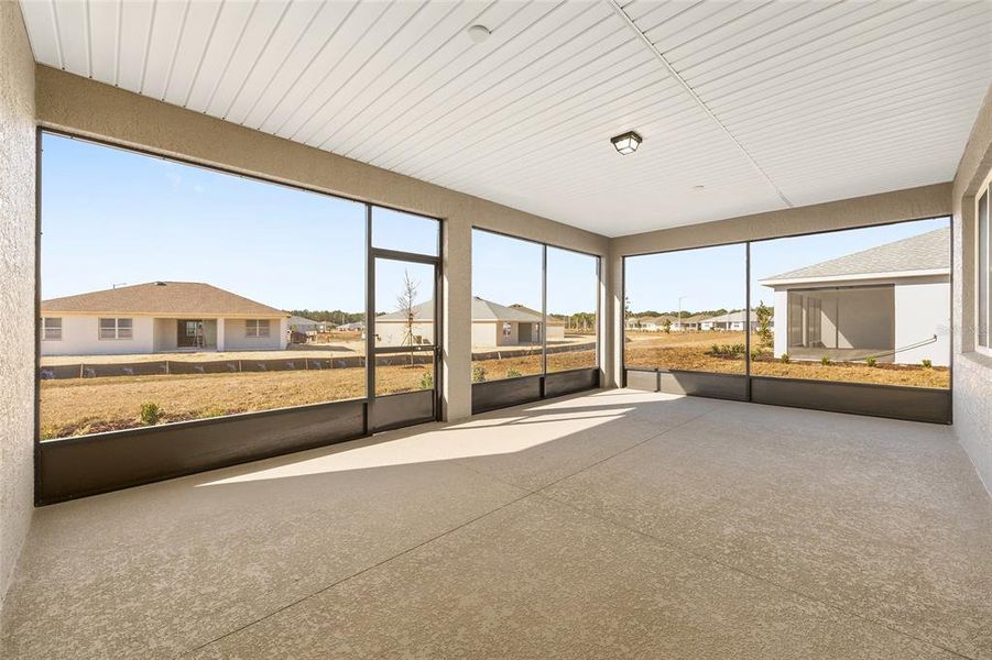 Exterior details and patio area of a home in , Ocala (Image 20).