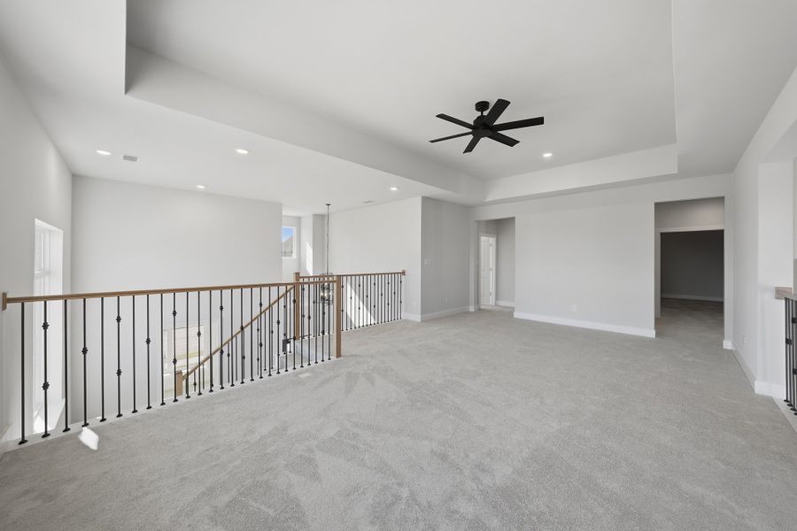 Spacious, unfurnished interior of a new home in Quail Hollow, Rockwall (Image 39).
