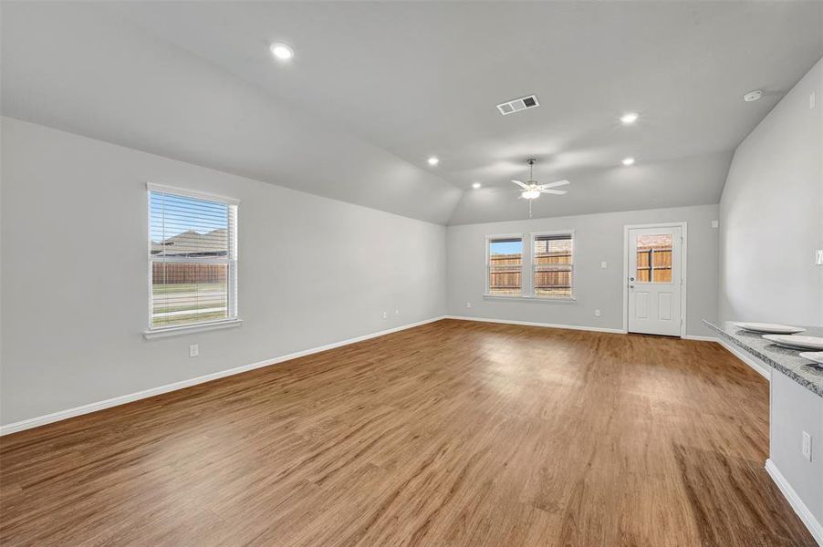 Spacious, unfurnished interior of a new home in Forest Park, Princeton (Image 18). Spacious, unfurnished interior of a new home in Forest Park, Princeton (Image 18).