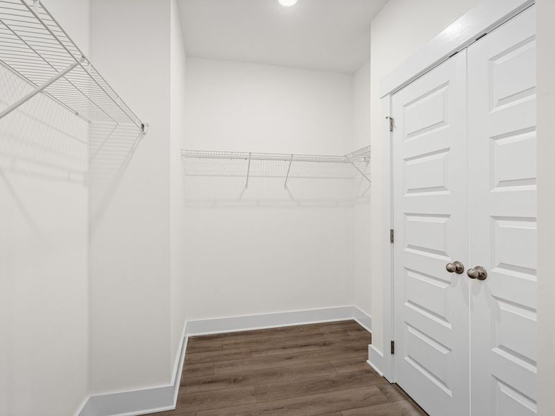 Spacious, unfurnished interior of a new home in Benders Cove, Mount Juliet (Image 35).