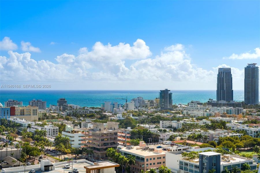 Condo located in Miami Beach, FL showcasing its design and architecture (Image 3).